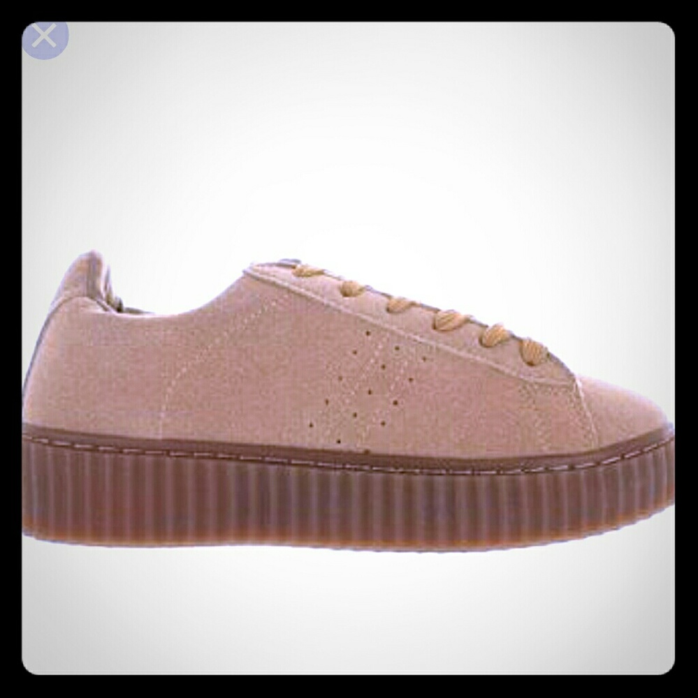 NWOT Taupe Platform Sneakers